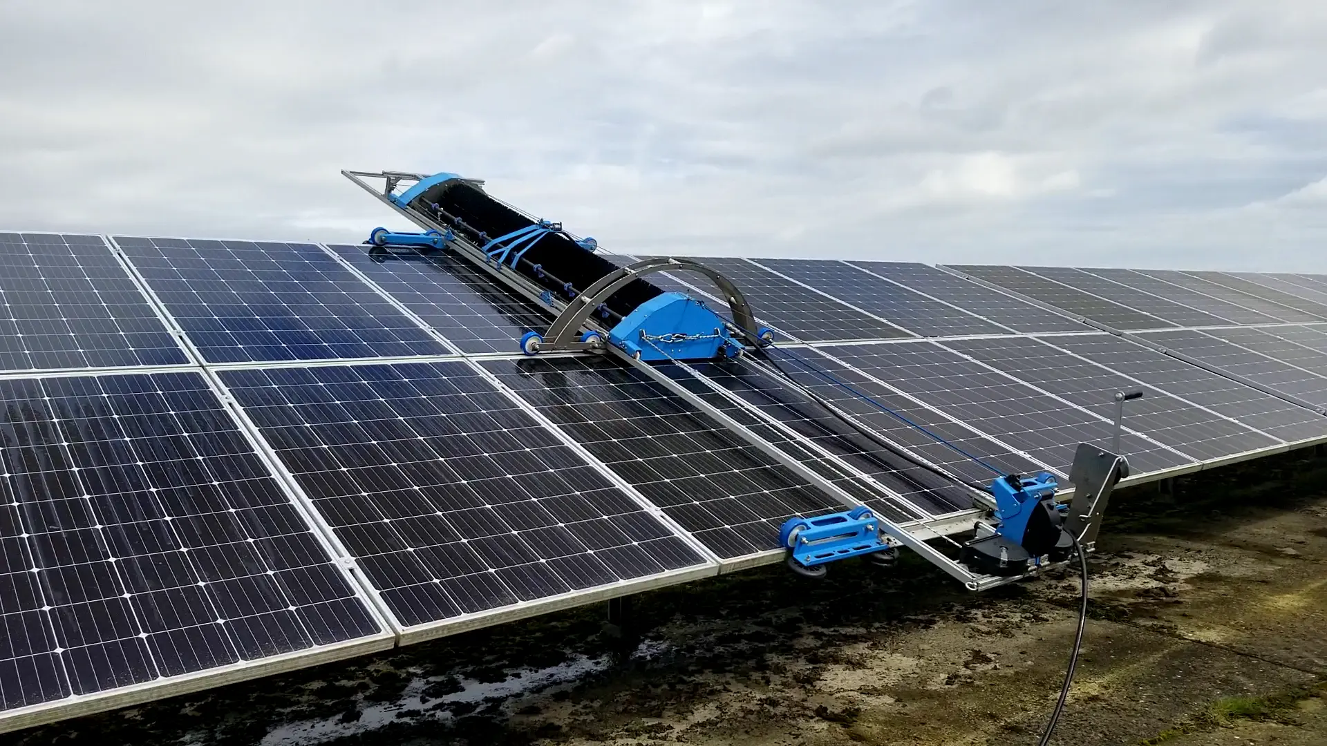 PV Cleaning Robot